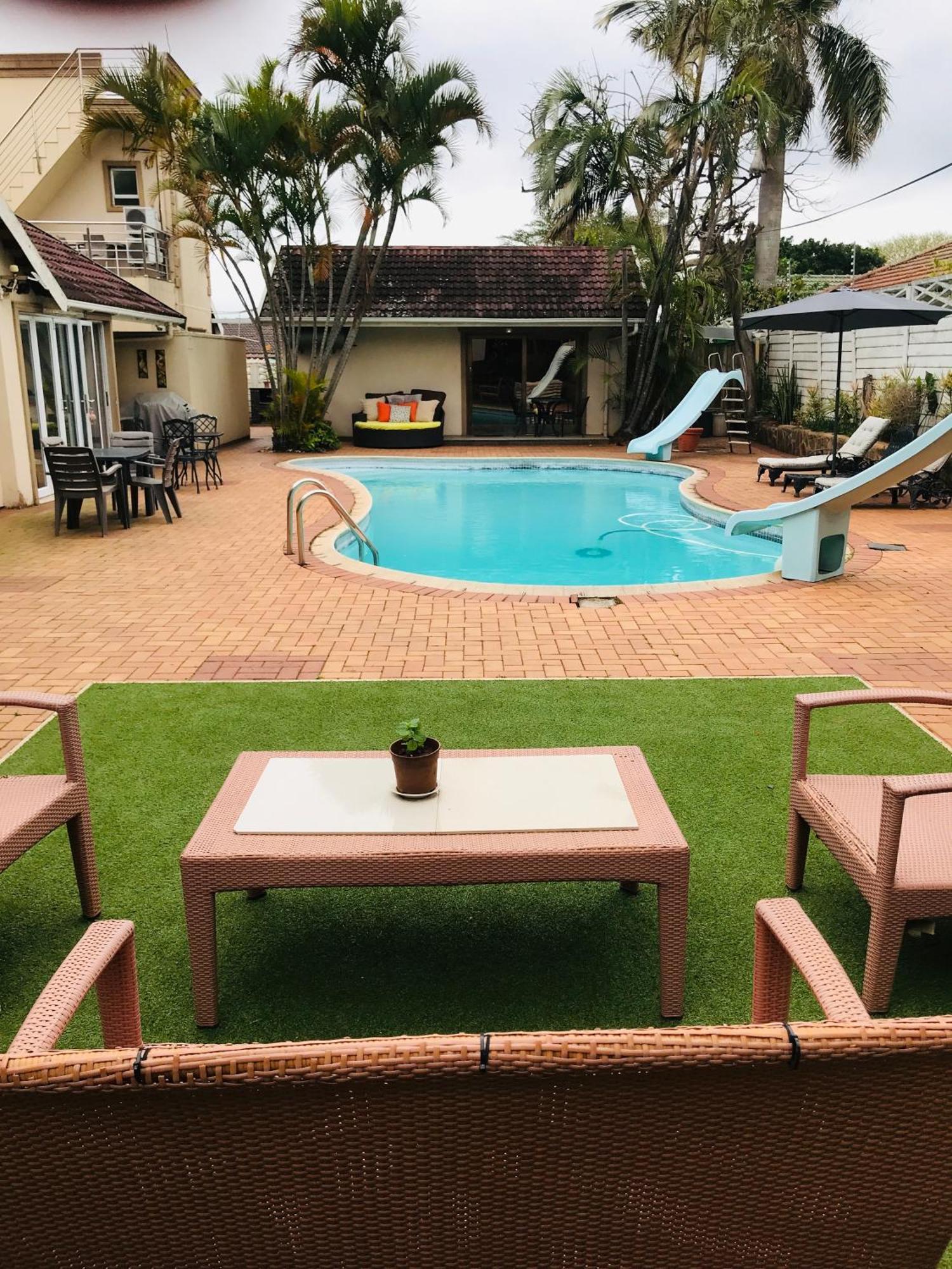 Umhlanga Self Catering Guest House เดอร์บัน ภายนอก รูปภาพ