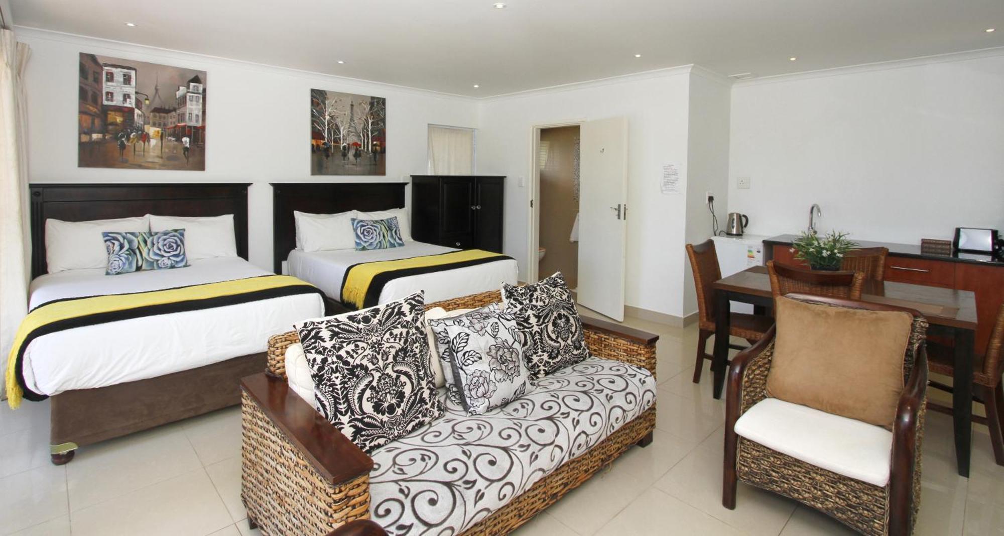 Umhlanga Self Catering Guest House เดอร์บัน ภายนอก รูปภาพ